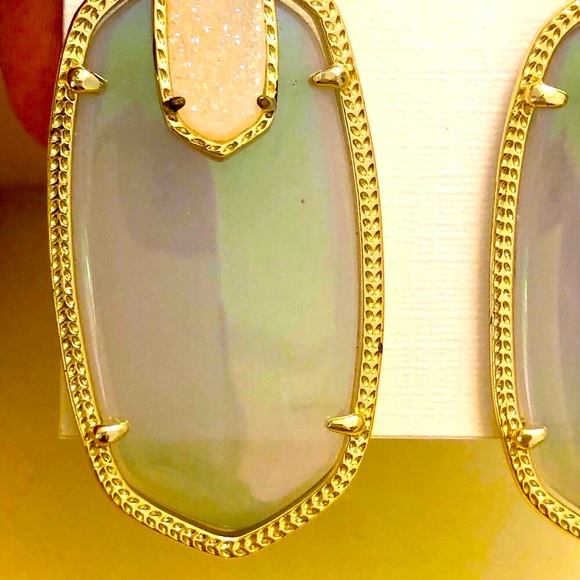 Kendra Scott RARE & RETIRED Darcy Earrings Iridescent & Iridescent Drusy GORG! - Picture 7 of 14